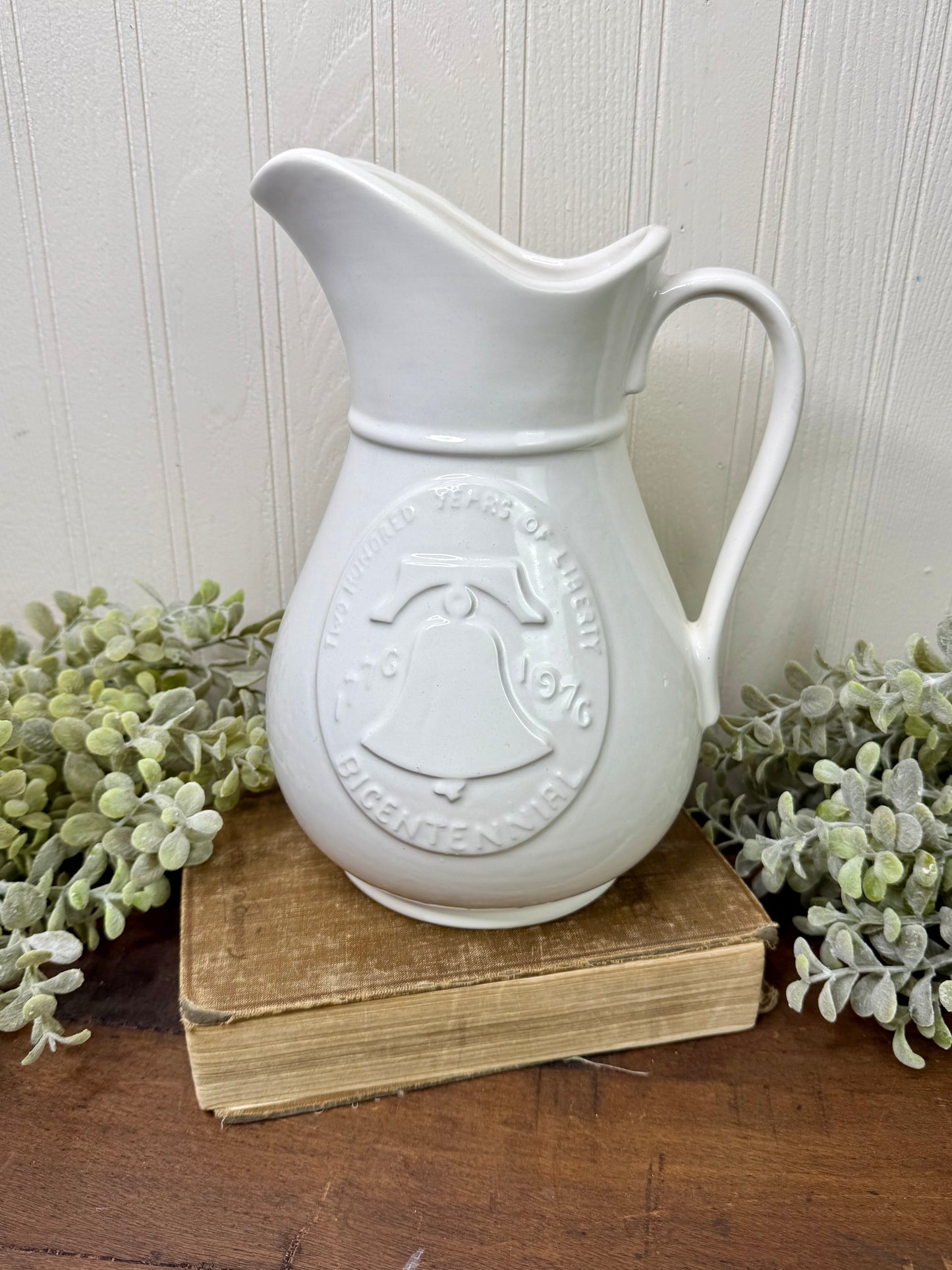 Vintage 1976 United States Bicentennial Commemorative Pitcher