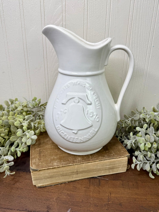 Vintage 1976 United States Bicentennial Commemorative Pitcher