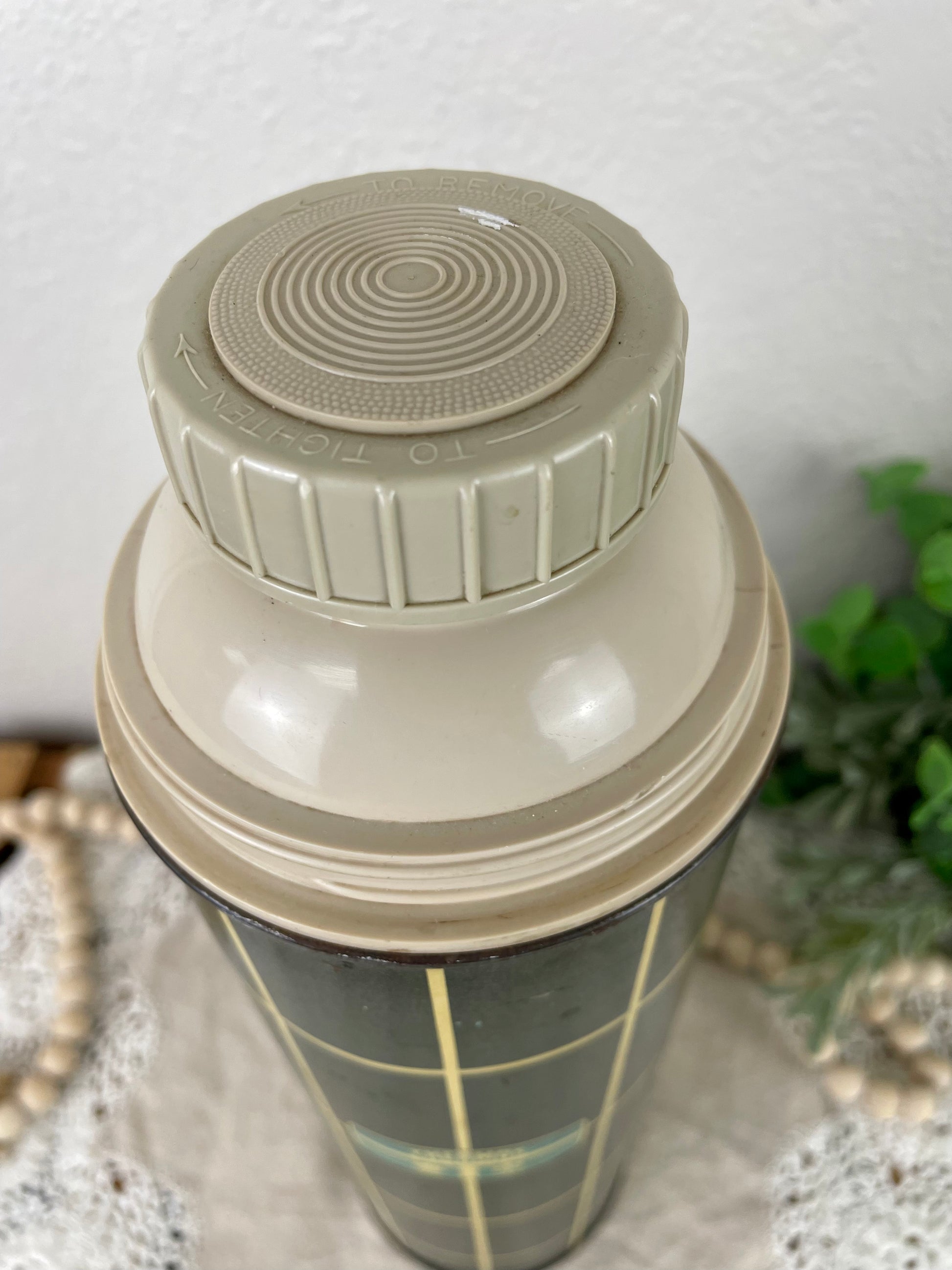 Vintage Green Thermos 6202 Mid-century Beige Hot Cold Insulated