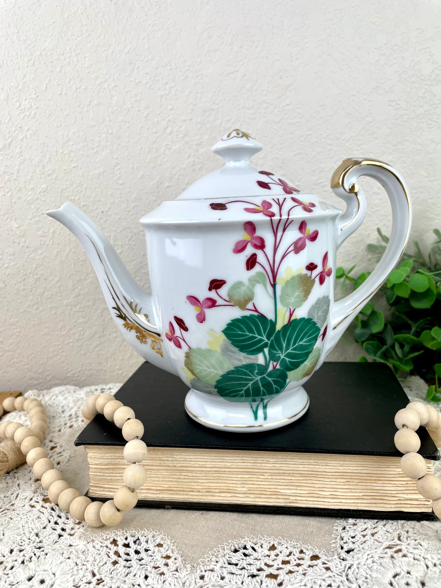 Vintage 1940’s Ucagco China Teapot