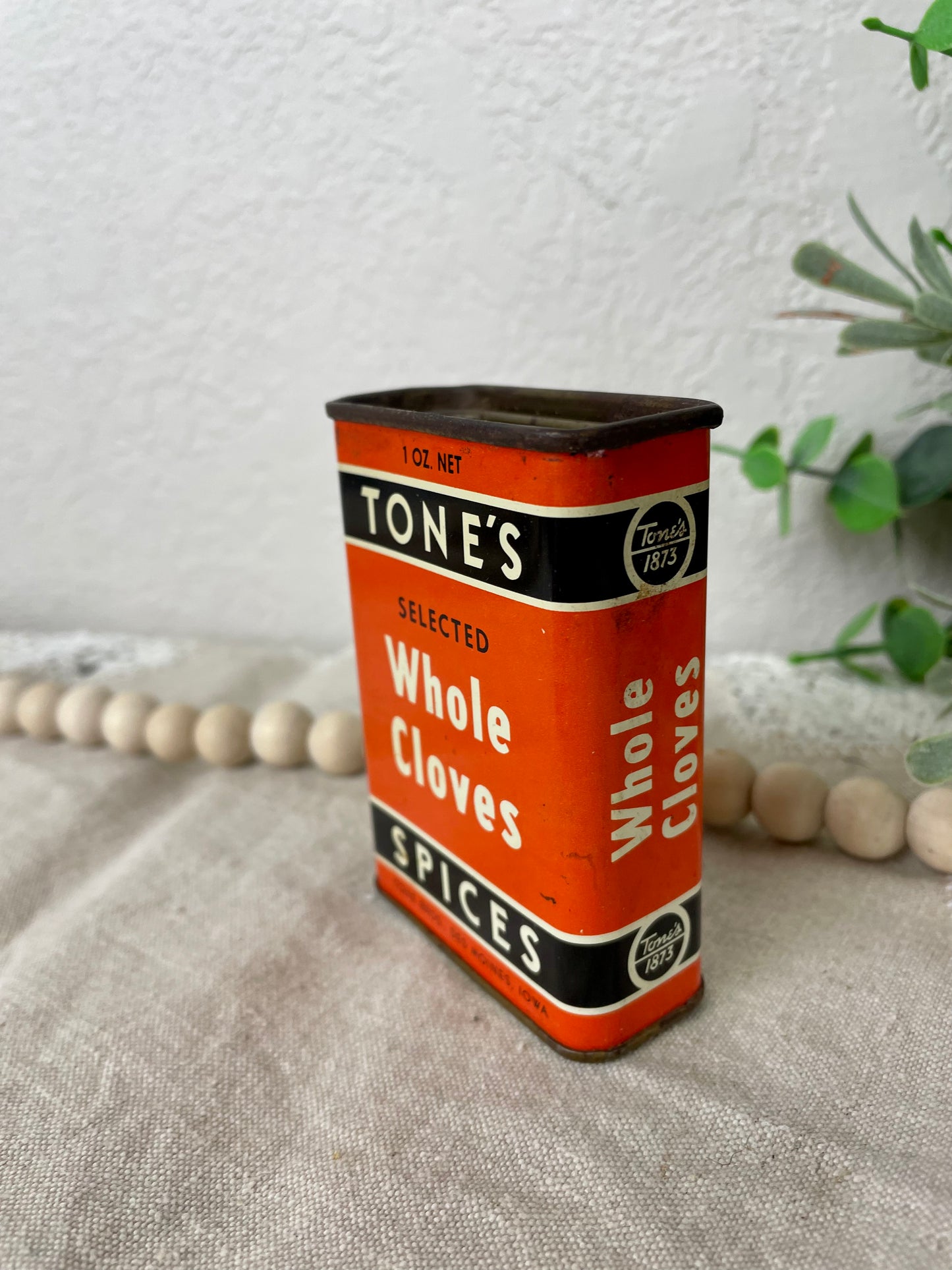 Vintage Tone’s Spice Tin- Whole Cloves