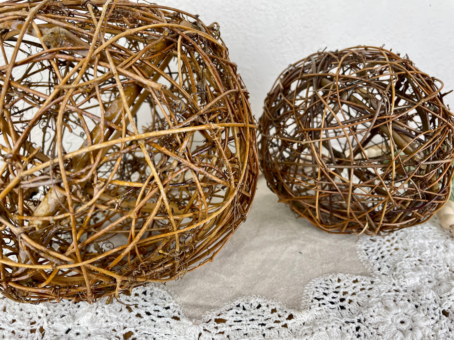 Decorative Wicker Ball Set