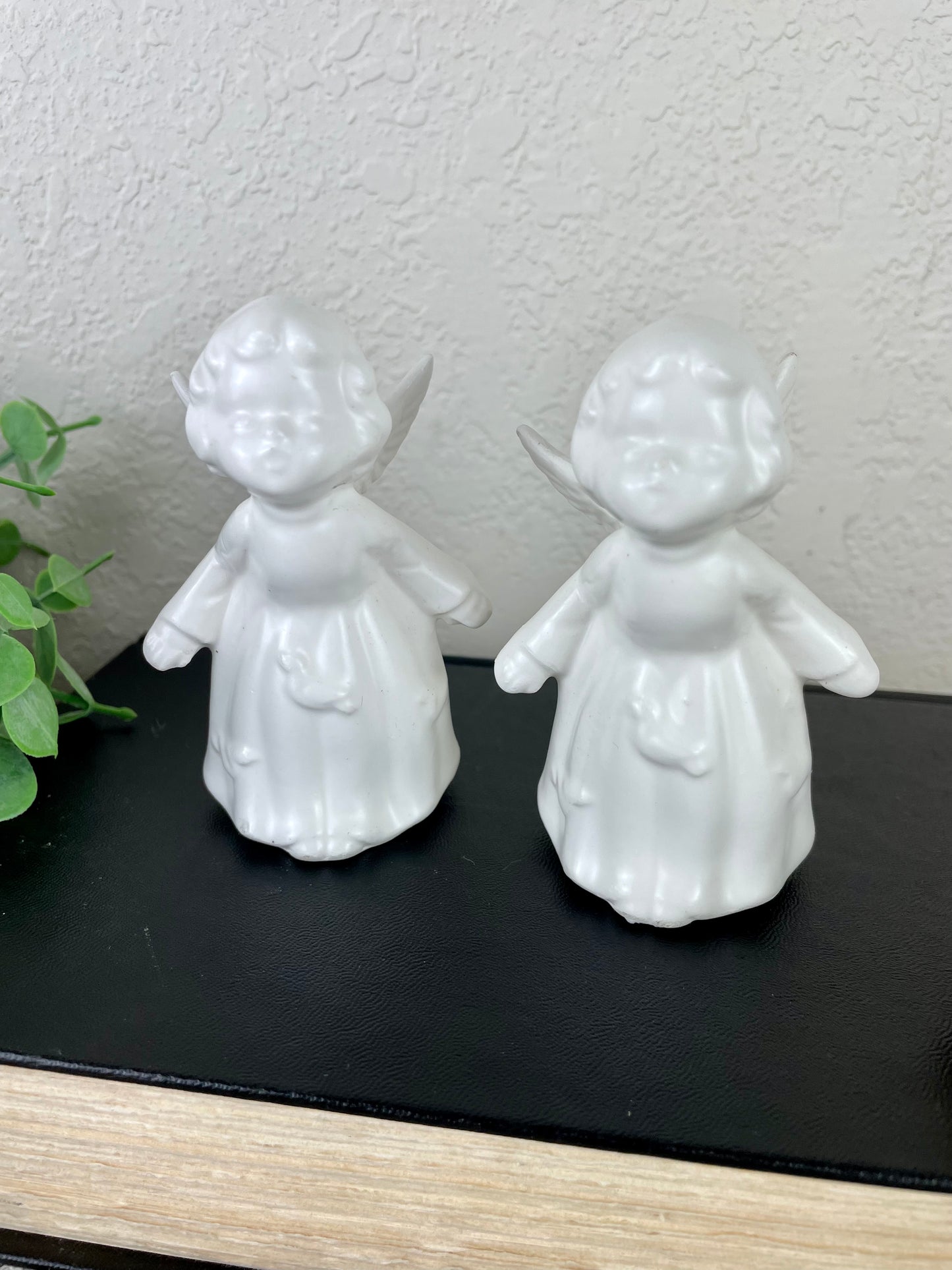 Vintage Ceramic Kissing Angels